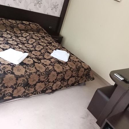 Park Hotel Stratesh Lovecs Kültér fotó