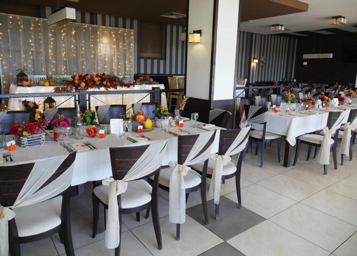 Park Hotel Stratesh Lovecs Kültér fotó